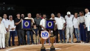 La Mandarria gana a Farándula-A, en inicio softbol Distrito Nacional