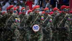 Venezuela envía 15 mil militares a la frontera con Colombia