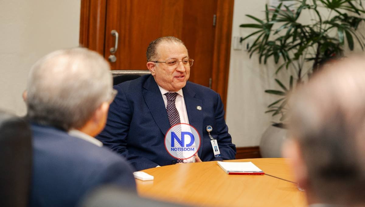 Ministro Magín Díaz se reúne con ONEC; reafirma apertura al diálogo para fortalecer economía nacional