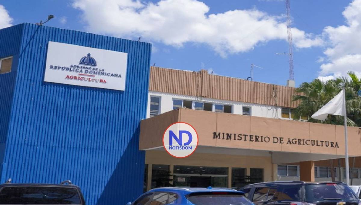 Detenidos dos funcionarios de Agricultura, pero éste lo niega