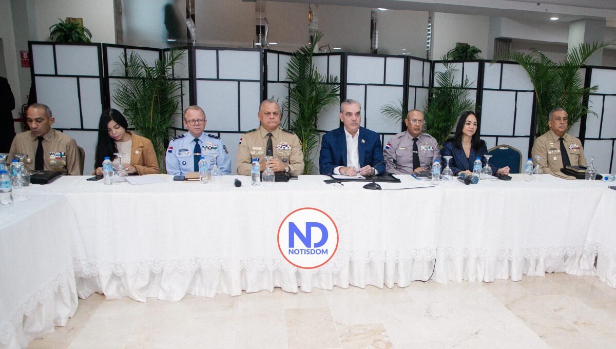 Presidente Abinader encabeza reunión de seguimiento al Plan de Seguridad Ciudadana
