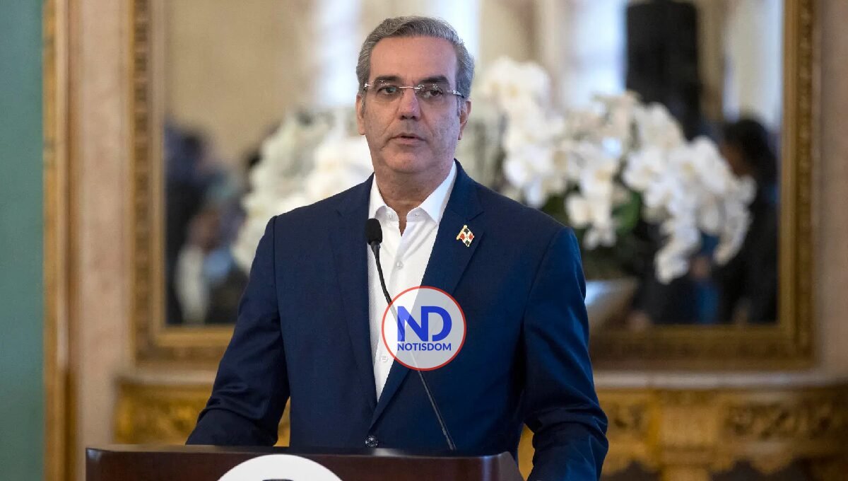 Abinader sobre crisis de apagones: «trabajamos día a día para solucionarlo»