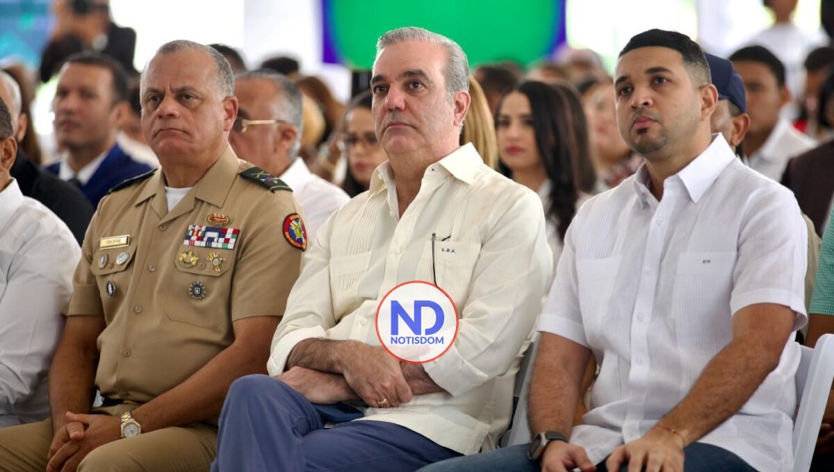 Presidente Abinader respalda creatividad juvenil en el Hackathón de Ciudades Inteligentes y Movilidad Urbana