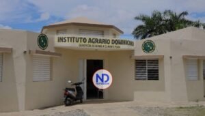 Escándalo en Monte Plata: video íntimo en oficina pública desata indignación y exige respuesta oficial