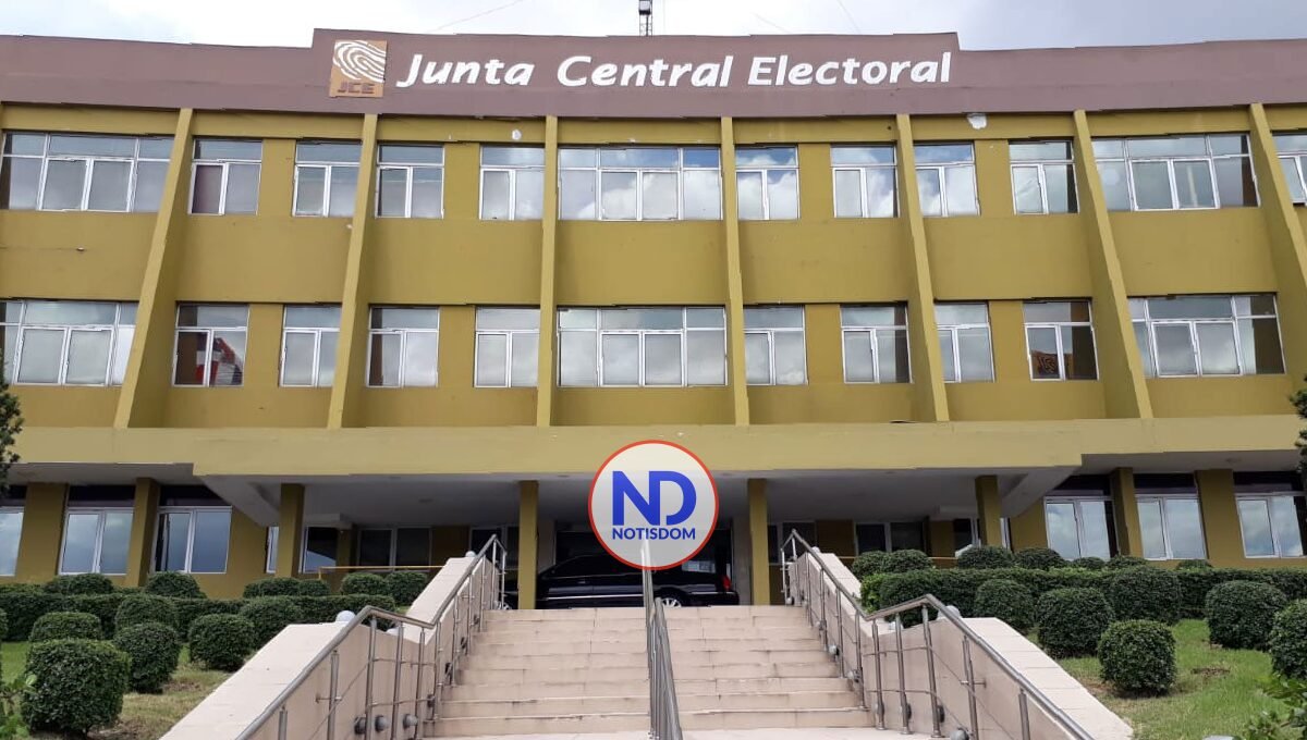 JCE adjudica contrato de más de RD$3,300 millones a Emdoc para renovar cédula de identidad