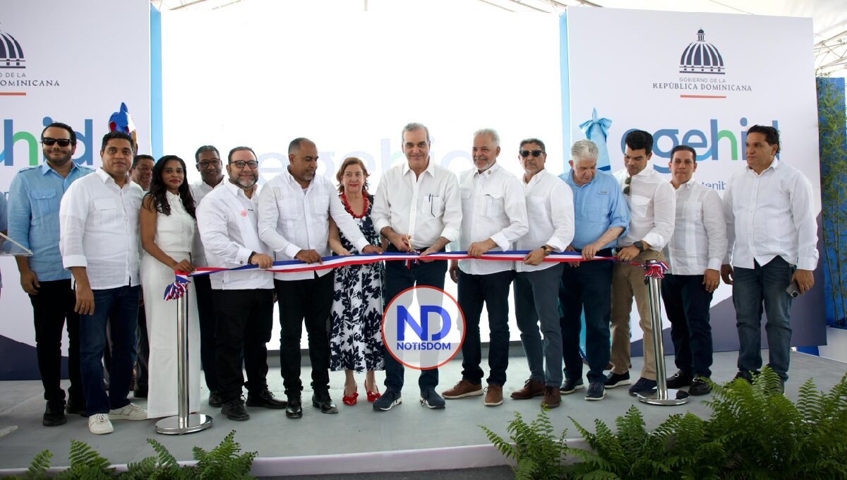 Abinader inaugura carreteras por más de RD$1,000 millones y mejora conectividad La Vega-Santiago