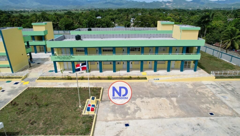 NOTISDOM FOTOS PF2025 2025 08 24T184724.927 Presidente Abinader inaugura moderno Politécnico en Artes "Ñico Lora" en Navarrete