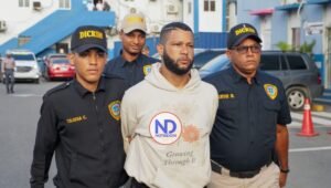 Se entrega uno de los acusados de abusar a joven drogada en Villa González; buscan a los demás implicados