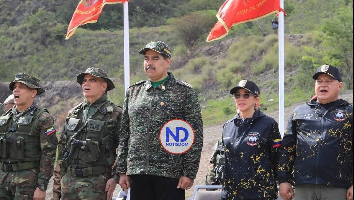 Maduro aplaude alistamiento «masivo» en Milicia Bolivariana 2 Maduro aplaude alistamiento «masivo» en Milicia Bolivariana