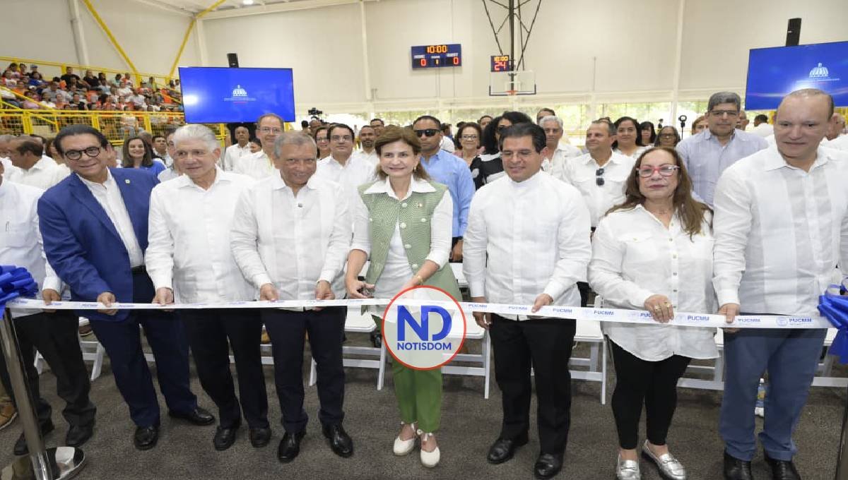 Vicepresidenta inaugura polideportivo en Pucmm de Santiago auspiciado por Banreservas