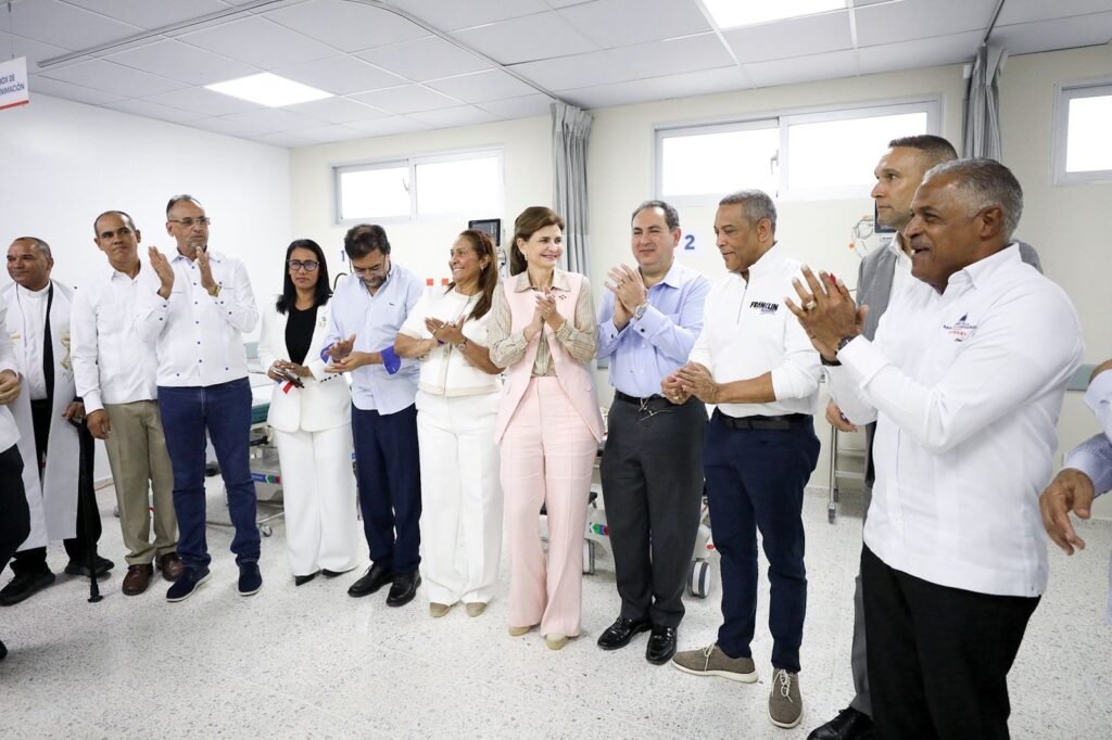 Raquel Pena 196 Raquel Peña entrega obras en Sánchez Ramírez y Duarte