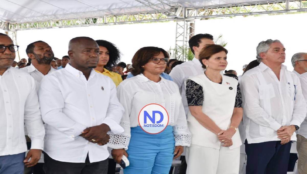 Raquel Peña y la gobernadora Rafaela Javier entregan obras en Monte Plata 2 Raquel Peña y la gobernadora Rafaela Javier entregan obras en Monte Plata