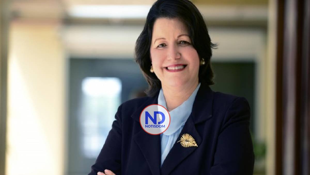 El Presidente designa a Aura Celeste gerente general CNSS