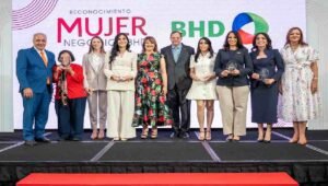 Banco BHD reconoce a cincoempresarias dominicanas