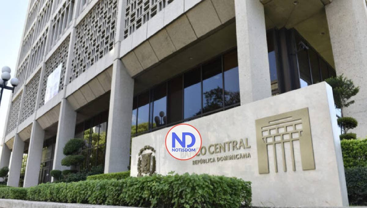 Autoridades anuncian medidas para detener las alzas del dólar