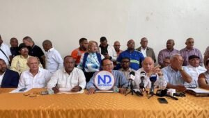 Centrales sindicales anuncian movilización a favor de cesantía