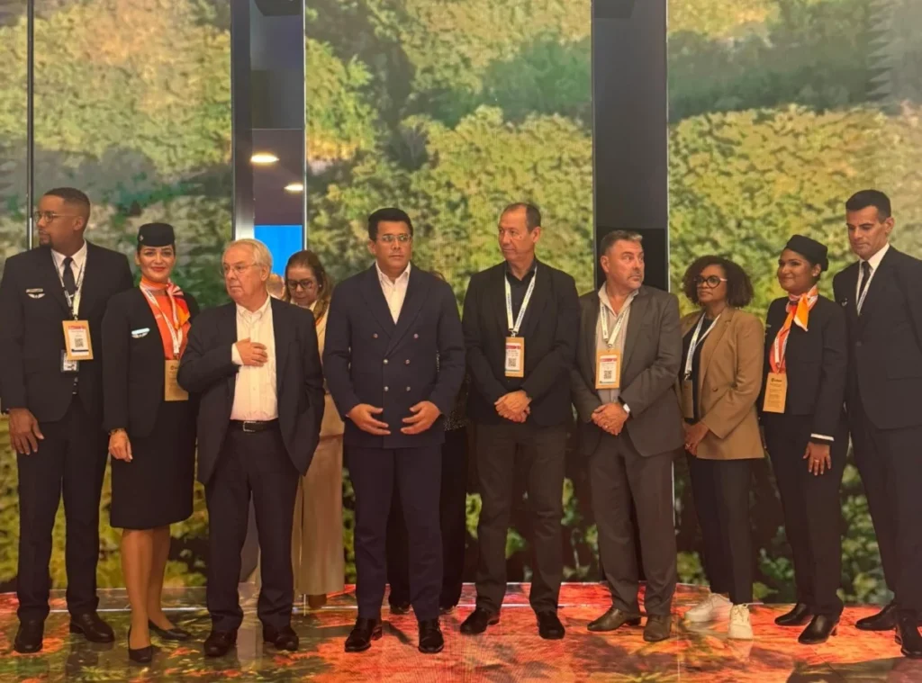 DAVID COLLADO Y OTROS 5 Aerolínea francesa anuncia apertura de vuelos directos a Samaná