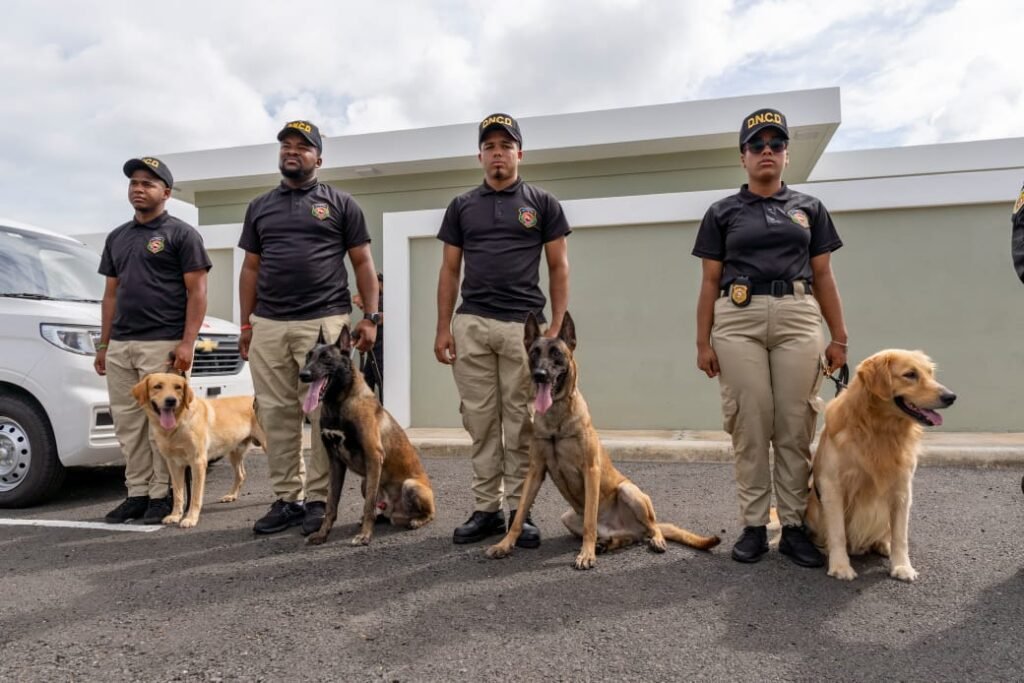 DNCD recibe moderna residencia canina k9 y unidades especializadas 2 DNCD recibe moderna residencia canina k9 y unidades especializadas