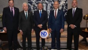 Presidente ejecutivo de Banreservas recibe visita de ejecutivos del BHD