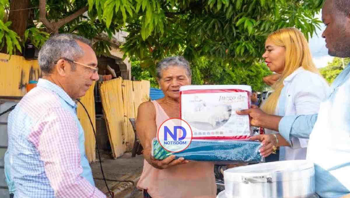 Gobierno dominicano auxilia familias afectadas por vaguada