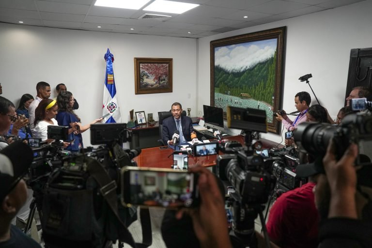 Guido Gomez Mazara 11 62% de lo divulgado en redes sociales es falso, dice INDOTEL