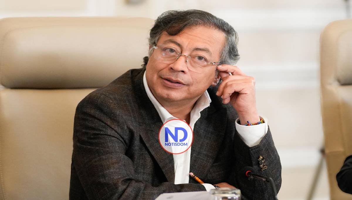 Petro dice que Fuerzas Militares colombianas dejarán de depender del armamento de EE.UU.