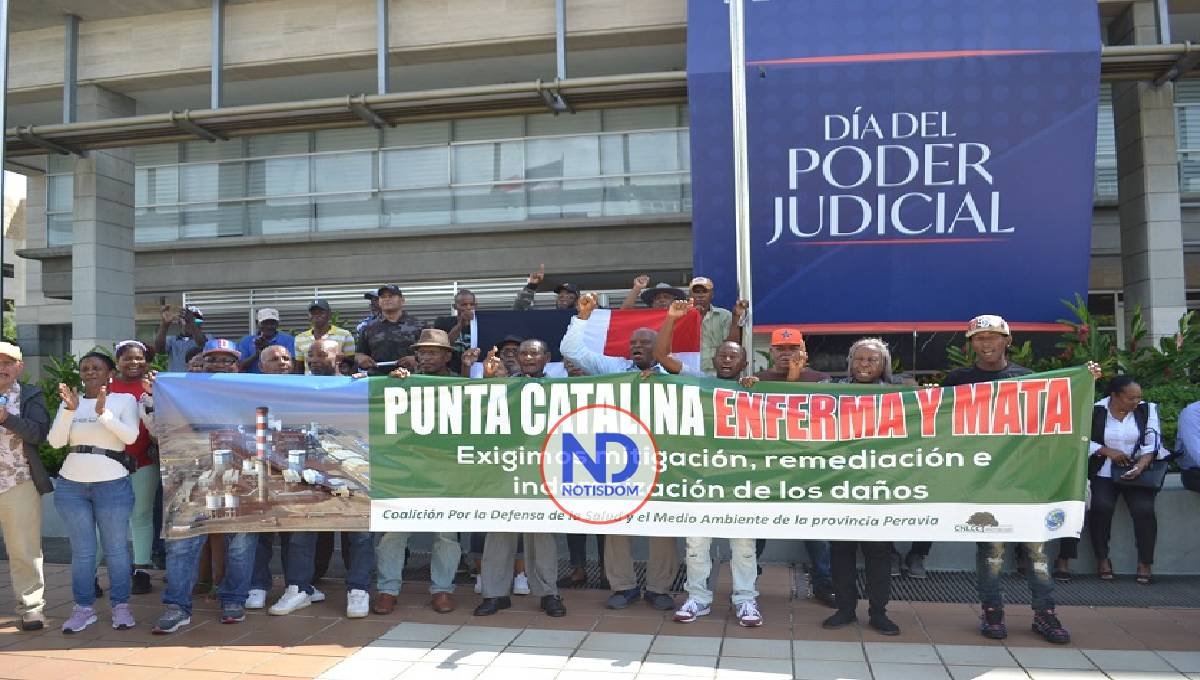 Presentan querella colectiva por «delitos» planta Punta  Catalina