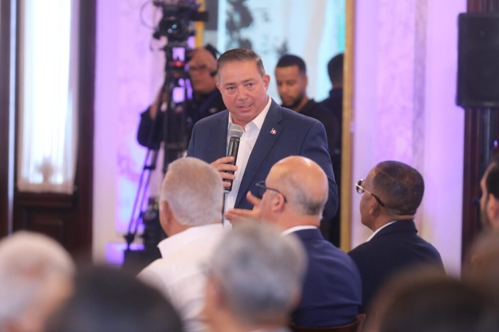 Gobierno presenta logros de RD como hub aéreo y logístico; proyecta genere US$15,000 MM en ingreso 5 Impacto economico Gobierno presenta logros de RD como hub aéreo y logístico; proyecta genere US$15,000 MM en ingreso