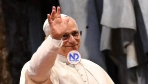 León XIV dice que «la Iglesia se arrodilla» con las víctimas de injusticias y abusos