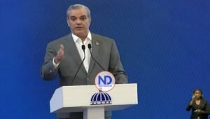 Abinader rechaza referirse caso Senasa; dice esto le toca al MP