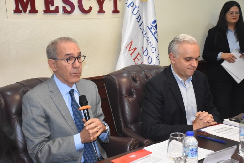 Mescyt eleva a 2035 los cientificos de la Carrera Nacional de Investigadores Foto Mescy 2 Mescyt eleva a 2,035 los científicos de la Carrera Nacional de Investigadores