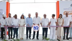 Abinader inaugura carretera Villa Elisa–Punta Rucia–La Ensenada, esperada por más de 50 años