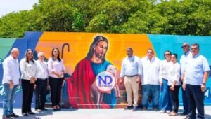 Propeep transforma a Azua con «Paseos de los Colores»: 400 metros de arte urbano, historia y fe