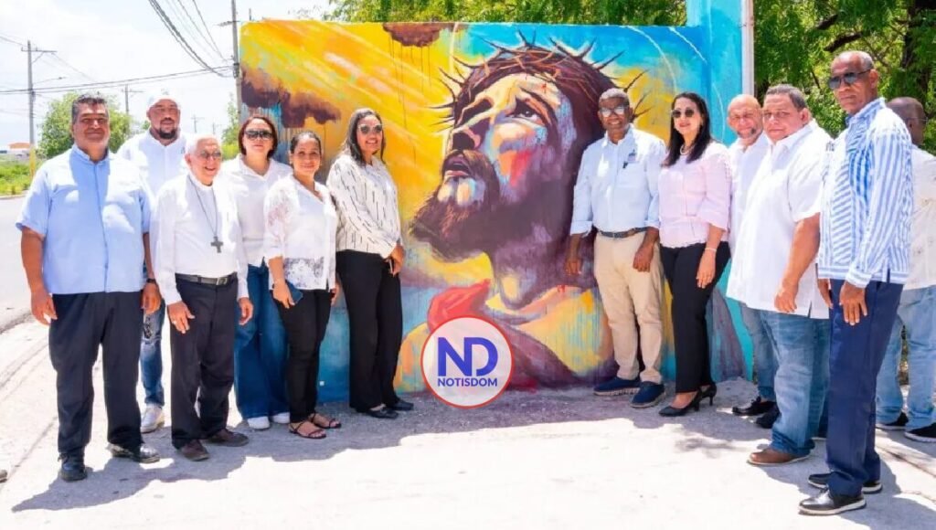 NOTISDOM FOTOS PF2025 2025 09 07T221625.192 Propeep transforma a Azua con "Paseos de los Colores": 400 metros de arte urbano, historia y fe