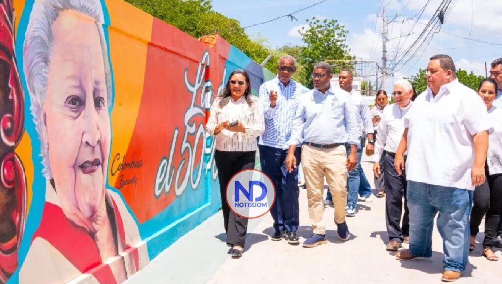 NOTISDOM FOTOS PF2025 2025 09 07T221644.275 Propeep transforma a Azua con "Paseos de los Colores": 400 metros de arte urbano, historia y fe