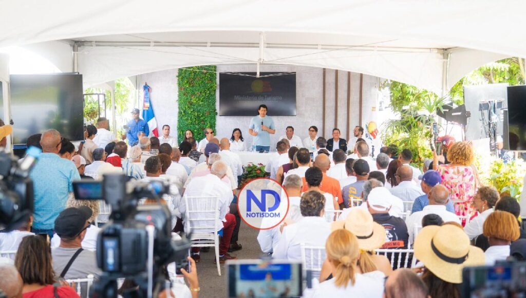 David Collado inicia obras en Río San Juan y marca distancia de vieja política: "No robo ni recibo comisión" 3 NOTISDOM FOTOS PF2025 2025 09 13T223845.392 David Collado inicia obras en Río San Juan y marca distancia de vieja política: "No robo ni recibo comisión"