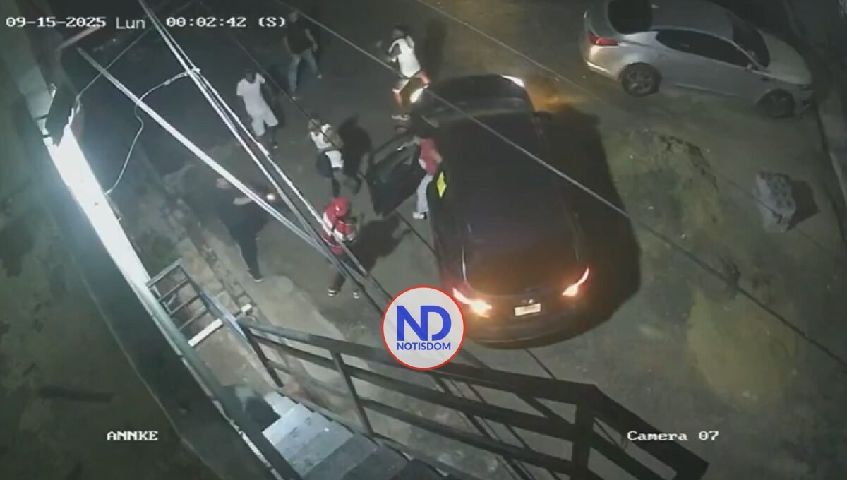 Cámaras captan brutal asesinato en Haina tras disputa vecinal por agua frente a una vivienda [Video]