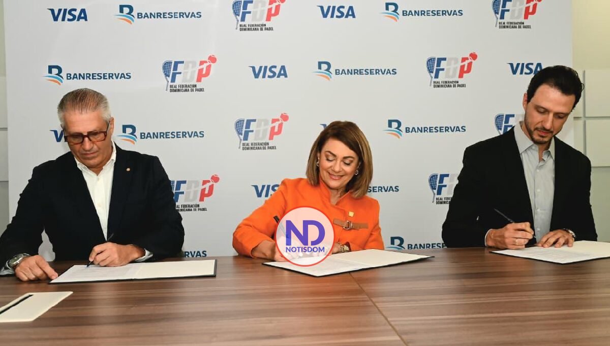 Federación de Pádel firma acuerdo con Visa y Banreservas para fortalecer el deporte en RD