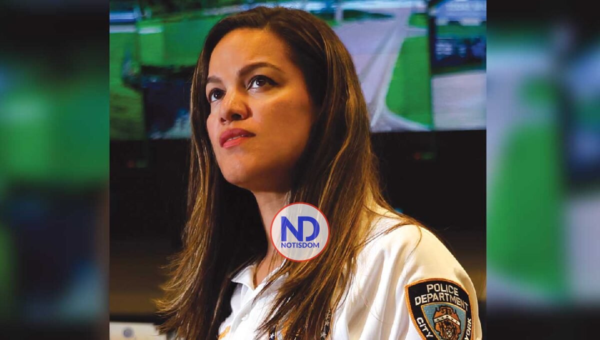 Escándalo en NY: Subcomisionada de Prisiones acusada de estafa, falsificación y robo de identidad