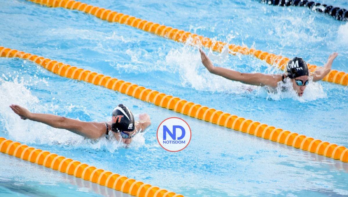 Unos 500 atletas participan en el Campeonato Natación 2025