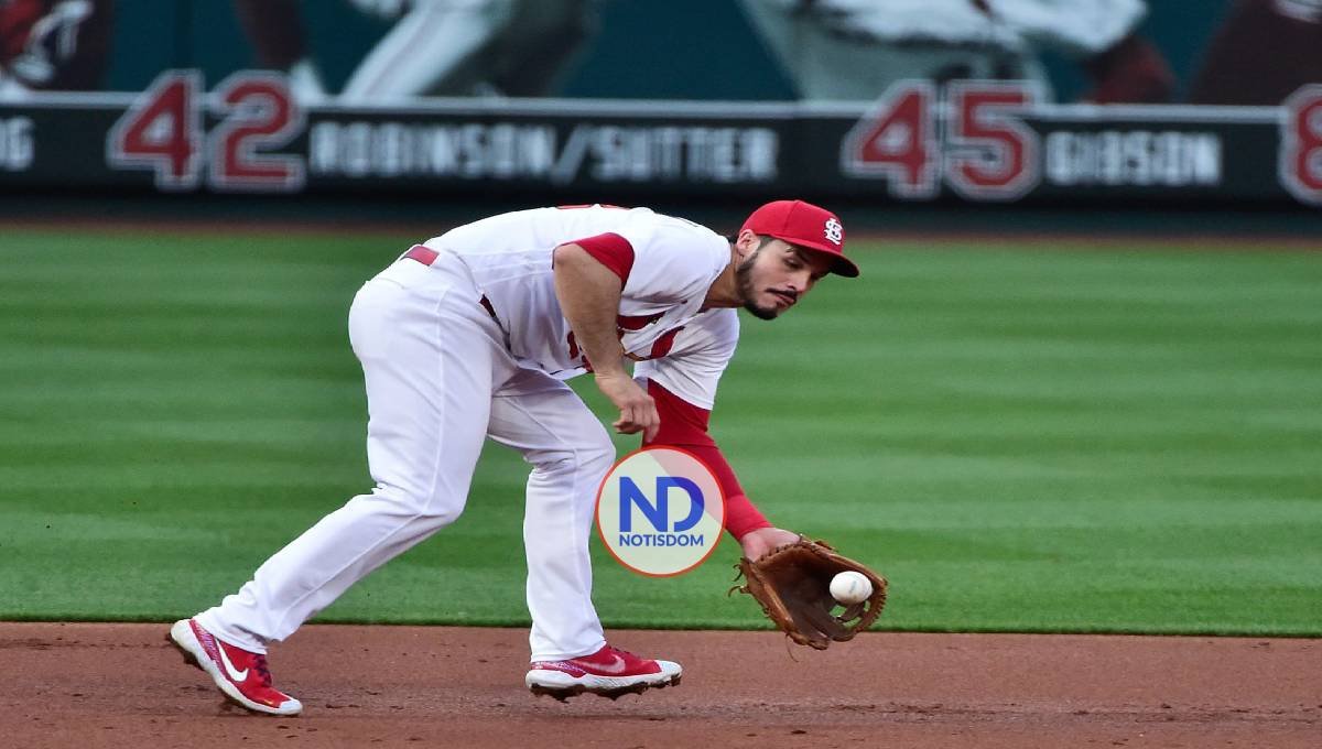 Nolan Arenado está de regreso en la tercera base de los Cardenales