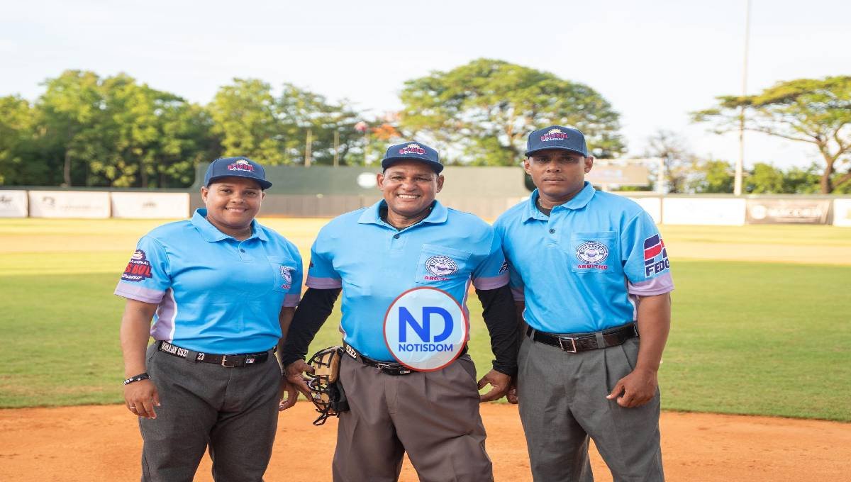 Omairy Guzmán hace historia como primera mujer árbitro RD