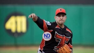 Tigres Licey contratan histórico pitcher panameño Paolo Espino