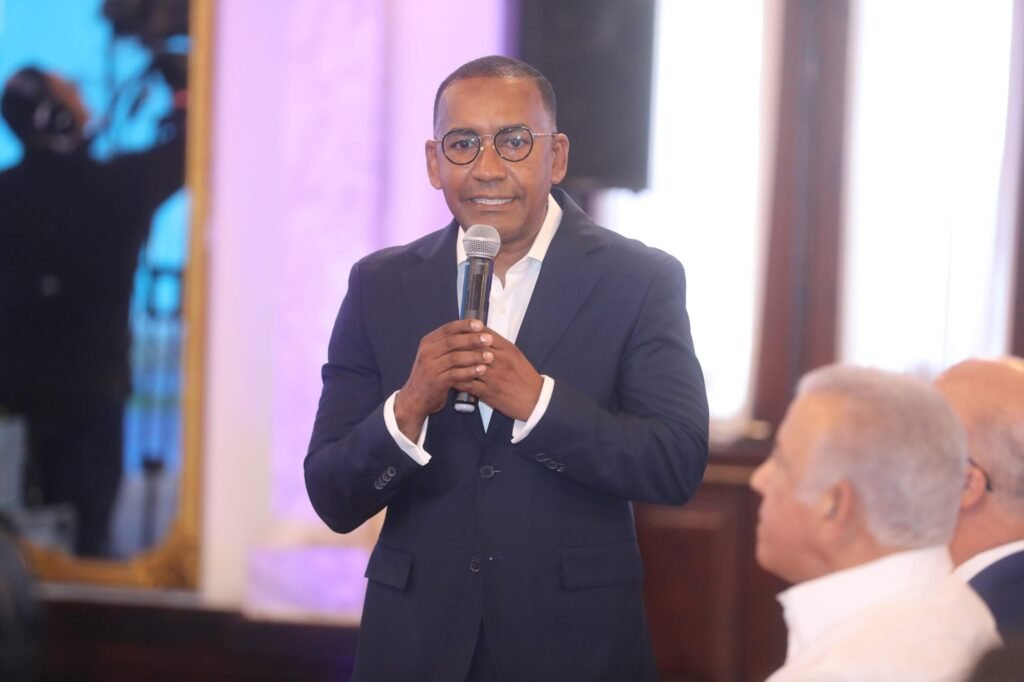 Gobierno presenta logros de RD como hub aéreo y logístico; proyecta genere US$15,000 MM en ingreso 6 Proyeccion internacional Gobierno presenta logros de RD como hub aéreo y logístico; proyecta genere US$15,000 MM en ingreso