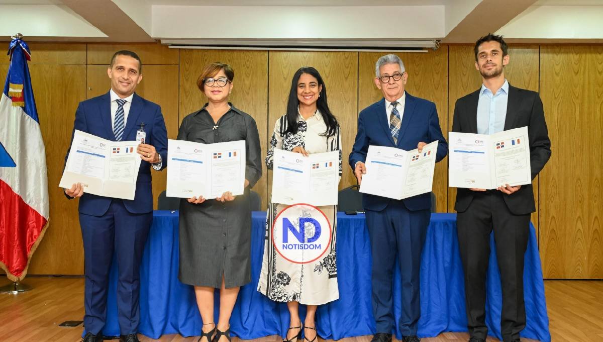 RD y Francia buscan impulsar las finanzas públicas