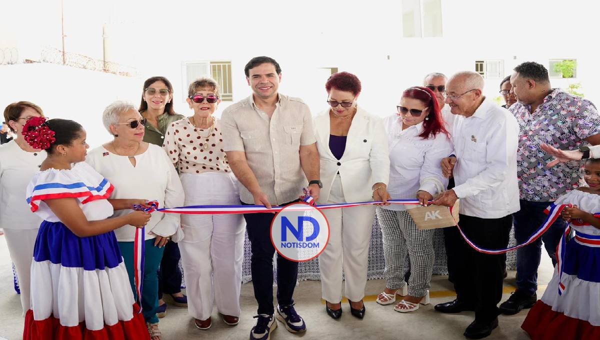 Ministro de Cultura inaugura Academia de la Música Típica en Puerto Plata