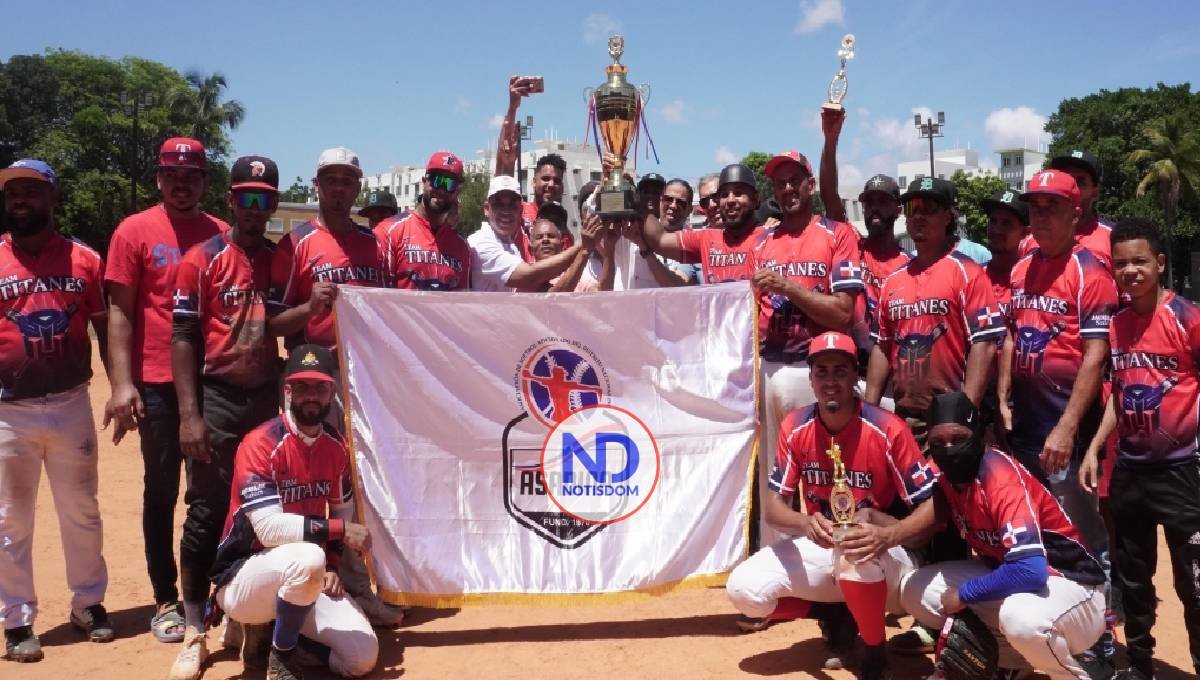 Titanes de Domingo Guzmán, campeón del softbol chata de ligas del Distrito Nacional