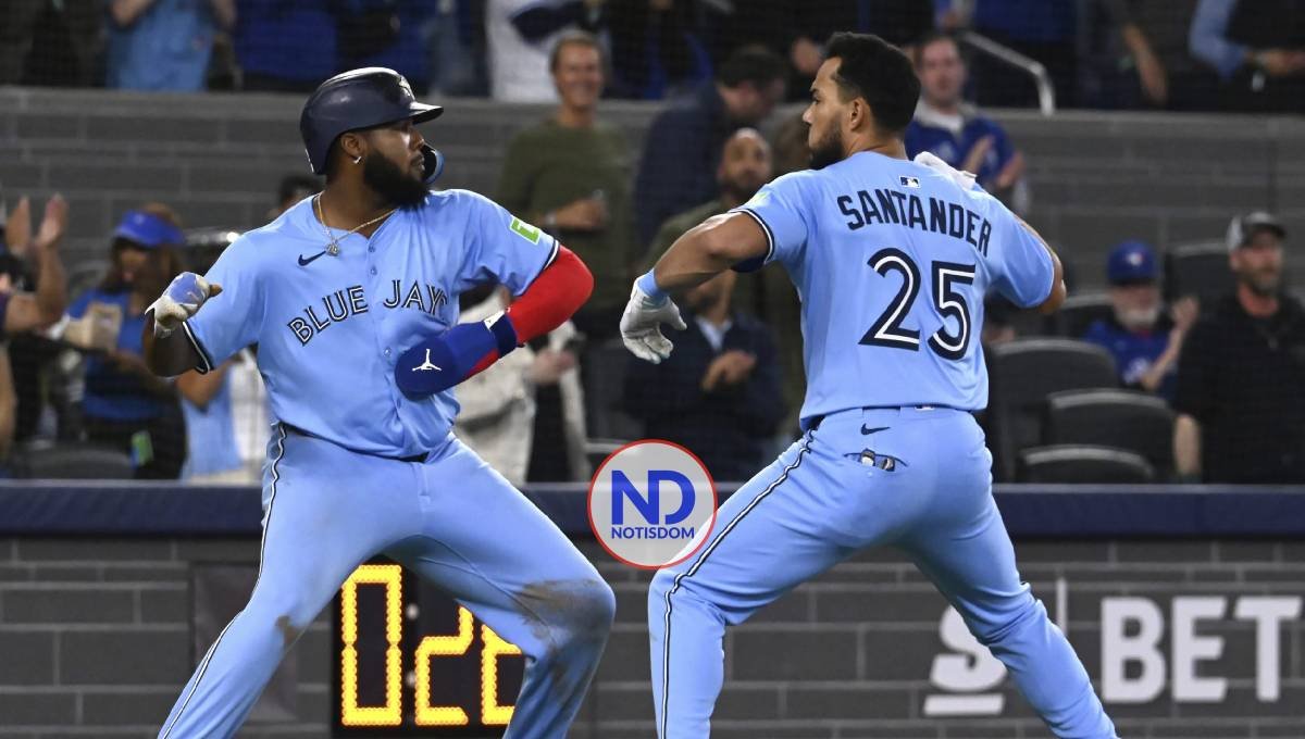 Anthony Santander se prepara para comenzar su rehabilitación con Azulejos 2 Anthony Santander se prepara para comenzar su rehabilitación con Azulejos
