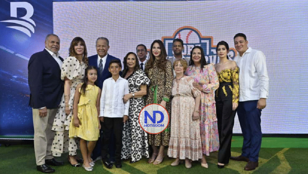 NOTISDOM FOTOS PF2025 2025 10 14T211830.468 Banreservas y LIDOM presentan la Copa del Campeonato 2025-2026 dedicada a Juan Marichal
