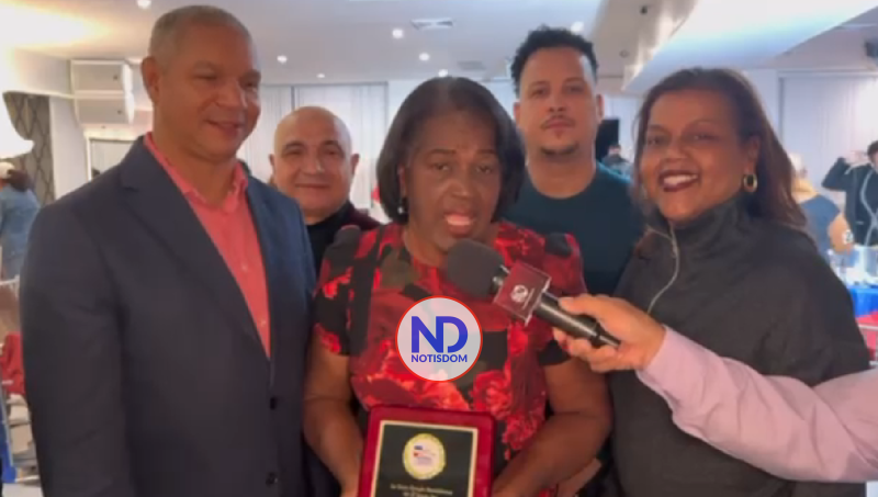 Gran Parada Dominicana del Bronx reconoce a Anna Vizcaíno y celebra la unión de la comunidad 3 NOTISDOM FOTOS PF2025 2025 10 20T143136.972 Gran Parada Dominicana del Bronx reconoce a Anna Vizcaíno y celebra la unión de la comunidad